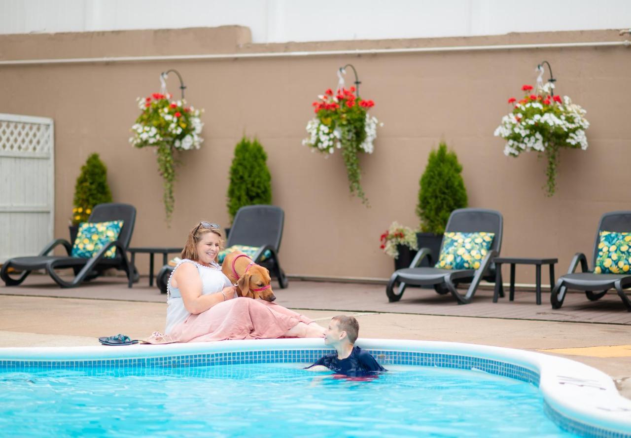 Rodd Moncton Hotel Buitenkant foto